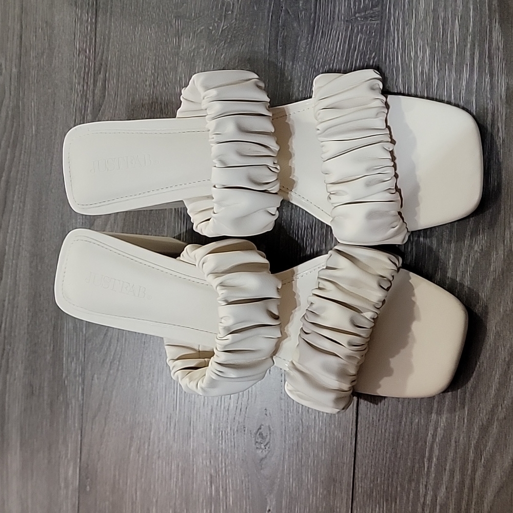 Just Fab slip on ruched square heels size 8